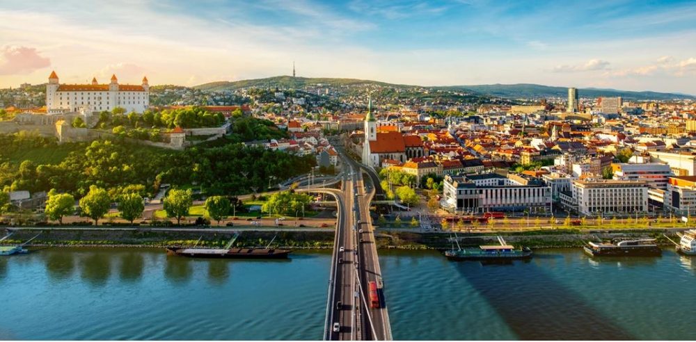 BRATISLAVA mit Twin City Liner ****